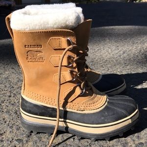 Women’s Sorel Caribou Boot size 7.